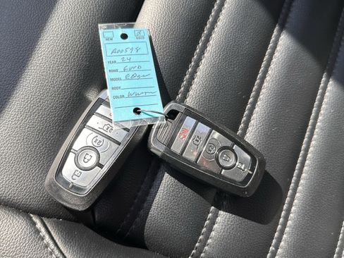 Used 2024 Ford Edge SEL w/ Convenience Package AWD/4WD image 29