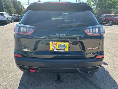 Used 2021 Jeep Cherokee Trailhawk AWD/4WD image 3