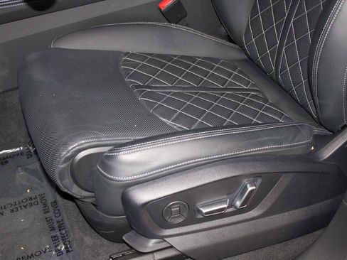 Used 2024 Audi SQ8 Premium Plus w/ S Sport Package image 14