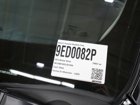 Used 2025 Nissan Versa SV FWD image 27