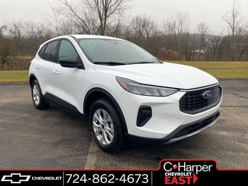Used 2025 Ford Escape Active AWD/4WD image 1