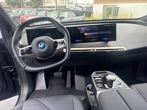 Used 2024 BMW iX xDrive50 w/ Premium Package AWD/4WD image 17