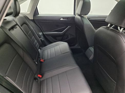 Used 2023 Volkswagen Jetta SE image 19