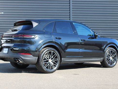 New 2026 Porsche Cayenne image 7