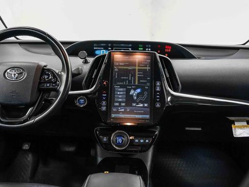 Used 2021 Toyota Prius Prime XLE FWD image 13