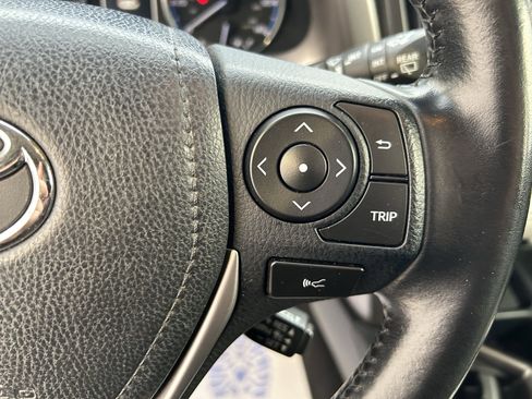 Certified 2018 Toyota RAV4 Limited image 24