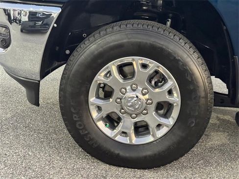 Used 2024 RAM 2500 Laramie image 9