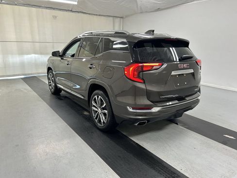 Used 2019 GMC Terrain Denali w/ Advanced Safety Package AWD/4WD image 7