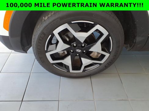 Certified 2024 Hyundai Santa Cruz Limited image 9