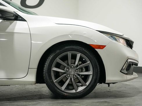 Used 2019 Honda Civic EX image 9