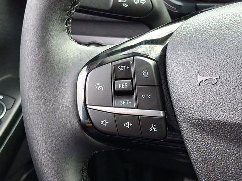 Used 2025 Ford Escape SE image 22