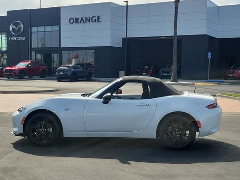 New 2026 MAZDA MX-5 Miata Club w/ Interior Package RWD image 25