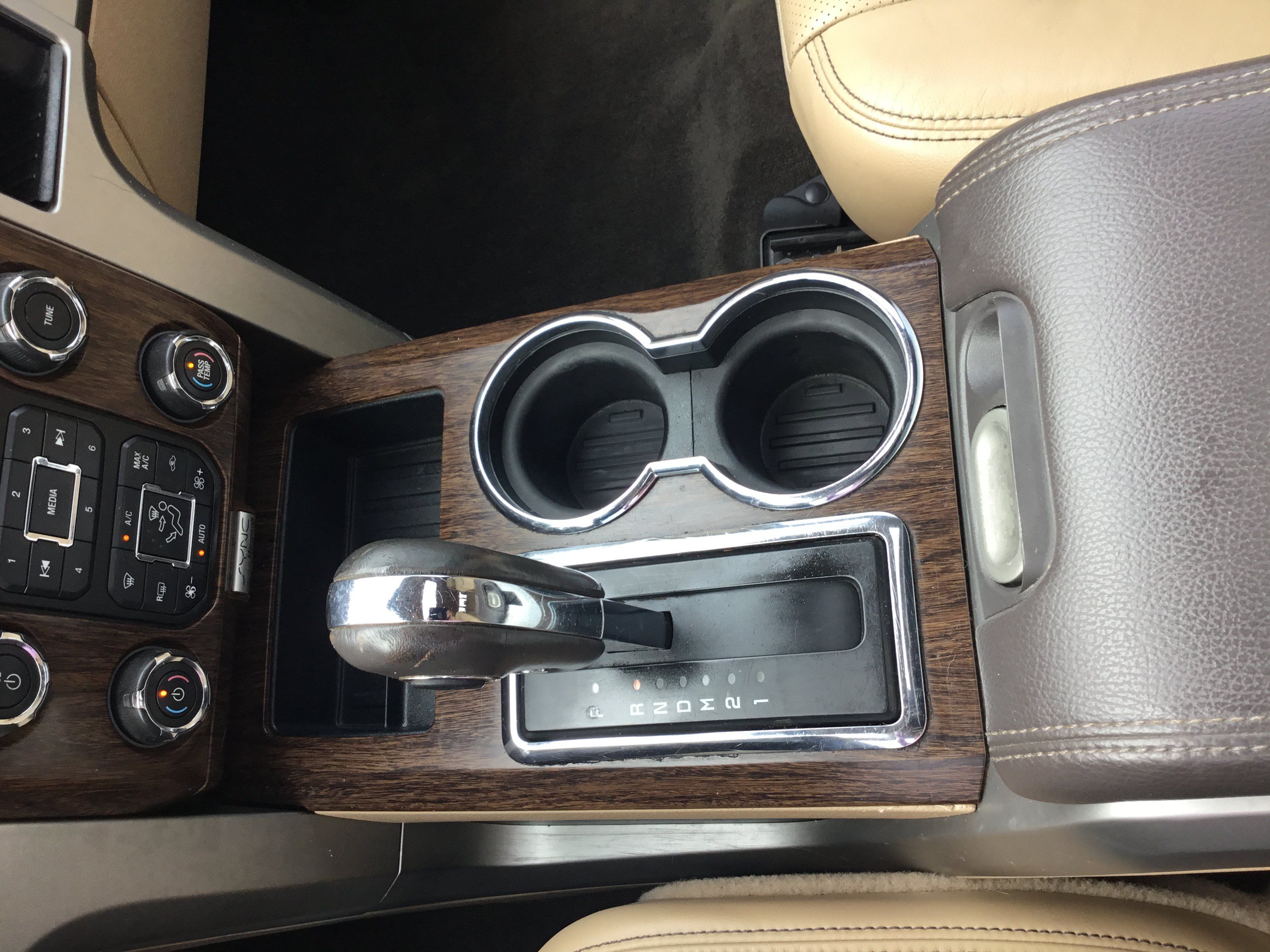 Used 2013 Ford F150 Lariat w/ Mid Equipment Group AWD/4WD image 19