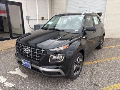 New 2025 Hyundai Venue SEL