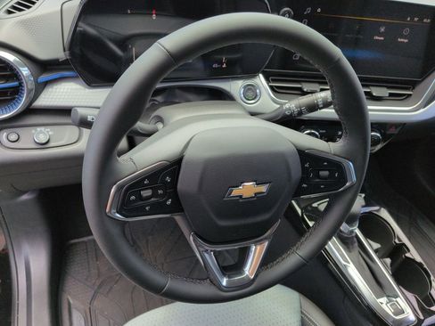 New 2026 Chevrolet Trax LT w/ Driver Confidence Package FWD image 11