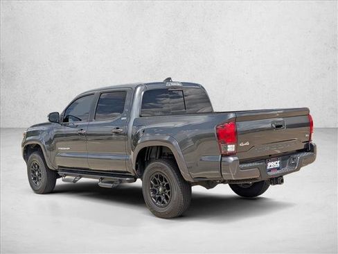 Used 2020 Toyota Tacoma SR5 w/ Technology Package image 7