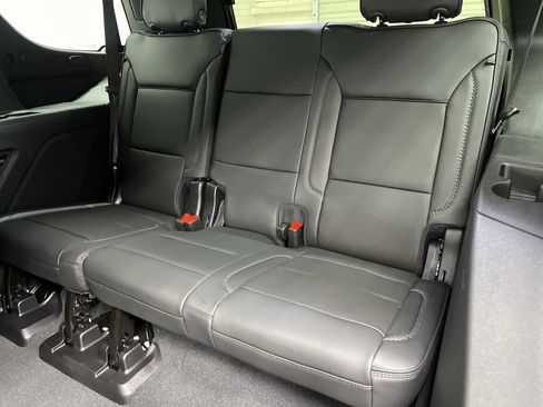 New 2026 GMC Yukon Denali w/ Sun & Power Step Package image 5