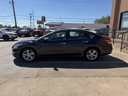 Used 2015 Nissan Altima 2.5 SL w/ Technology Package FWD image 8