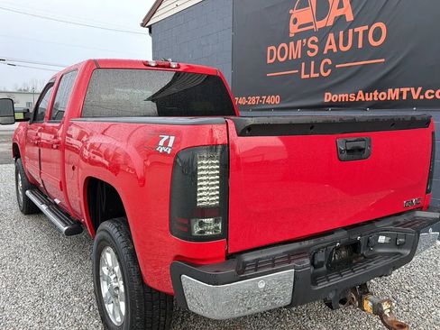 Used 2011 GMC Sierra 2500 SLT w/ SLT Convenience Package image 3