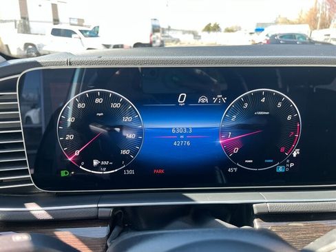 Used 2024 Mercedes-Benz GLS 450 4MATIC image 37