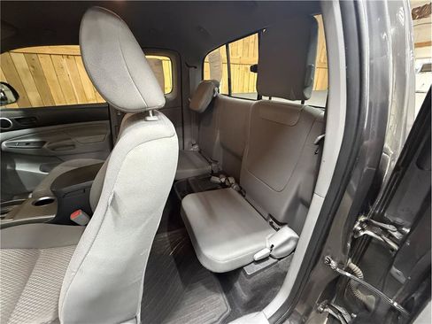Used 2012 Toyota Tacoma 4x4 Access Cab w/ SR5 Pkg image 15