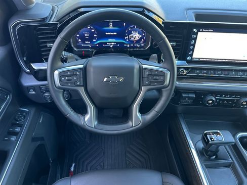 Used 2024 Chevrolet Silverado 1500 LT Trail Boss w/ LT Trail Boss Premium Package image 17