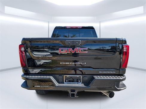 New 2026 GMC Sierra 2500 Denali w/ Denali Reserve Package image 4