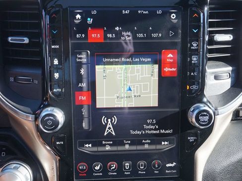 Used 2019 RAM 1500 Laramie AWD/4WD image 33