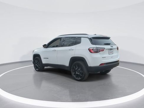 New 2026 Jeep Compass Latitude image 6