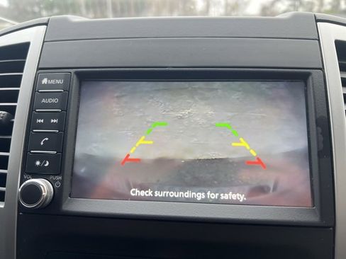 Used 2020 Nissan Frontier SV image 9