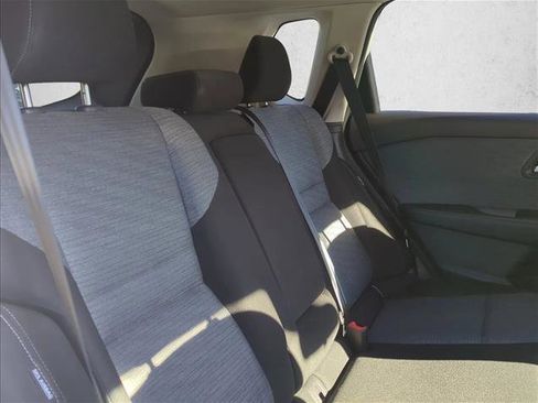 Used 2023 Nissan Rogue SV image 15