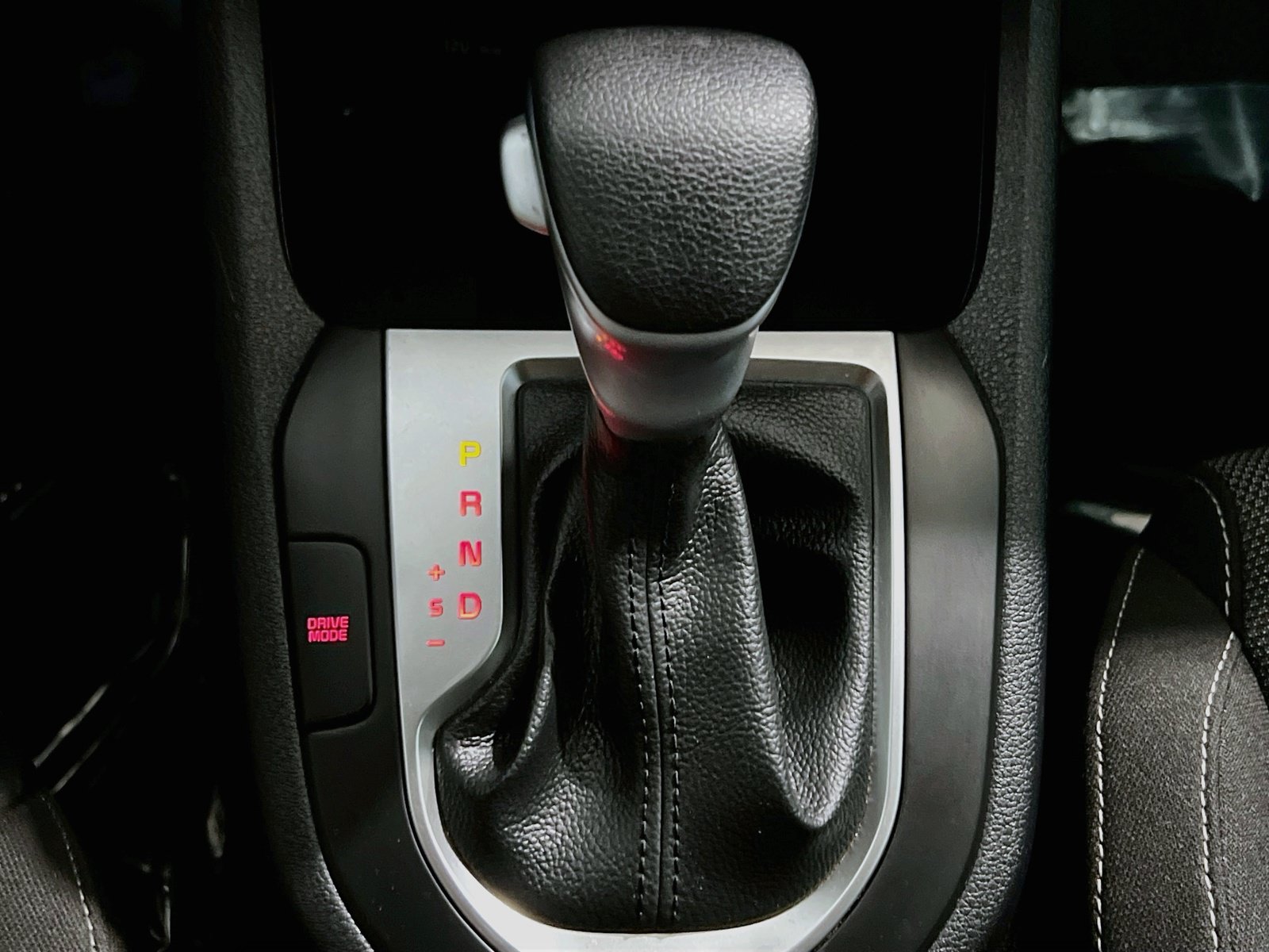 Used 2024 Kia Forte LXS FWD image 12
