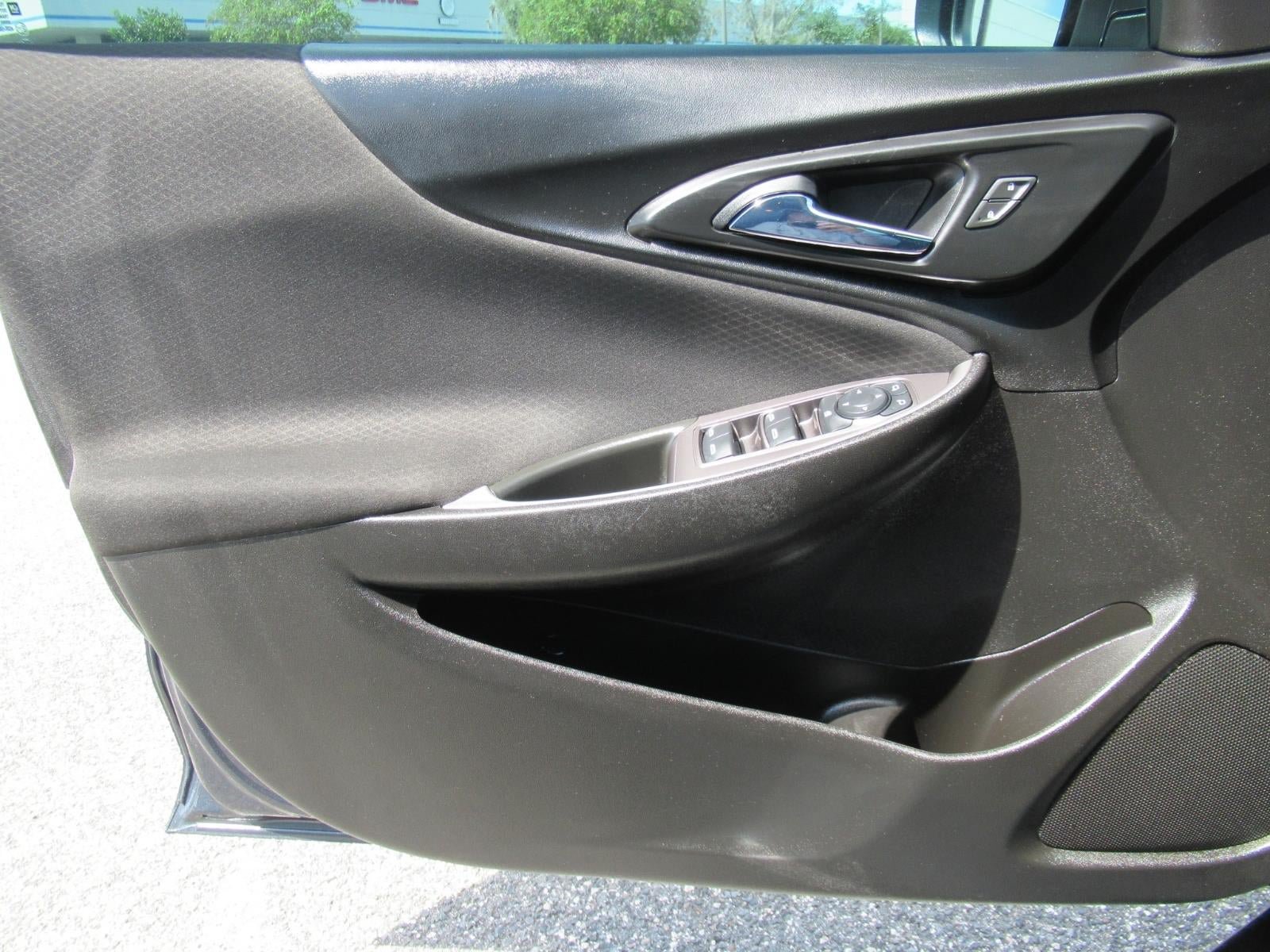 Used 2021 Chevrolet Malibu LS FWD image 21