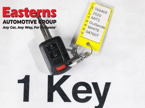 Used 2020 Mitsubishi Outlander ES image 24