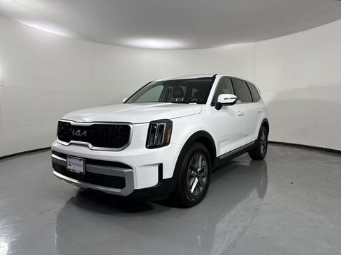 Certified 2024 Kia Telluride LX AWD/4WD image 2