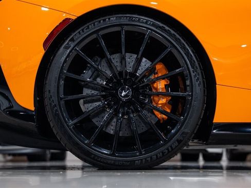 Used 2023 McLaren GT RWD image 40