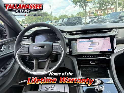 New 2026 Jeep Grand Cherokee L Limited RWD image 39