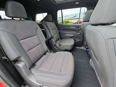 Used 2024 Chevrolet Traverse LT w/ LPO, Floor Liner Package AWD/4WD image 26