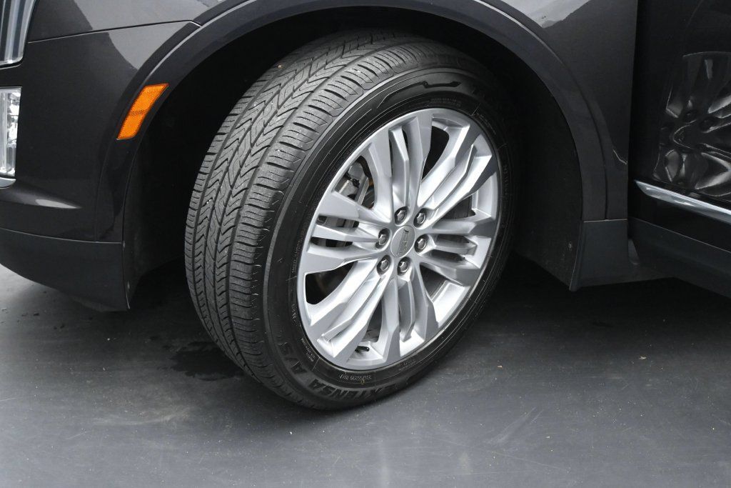 Used 2017 Cadillac XT5 Premium Luxury FWD image 22
