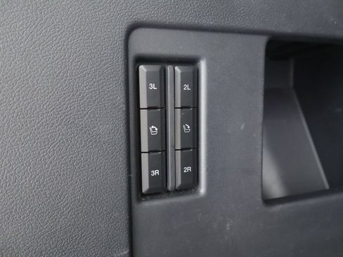 Used 2024 Ford Expedition XLT AWD/4WD image 20