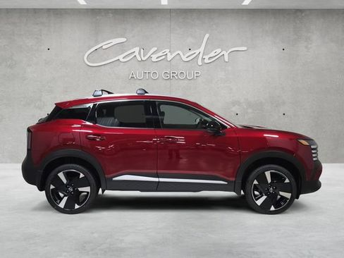 New 2026 Nissan Kicks SR FWD image 17