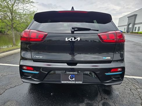 Used 2022 Kia Niro EX w/ Cold Weather Package FWD image 7