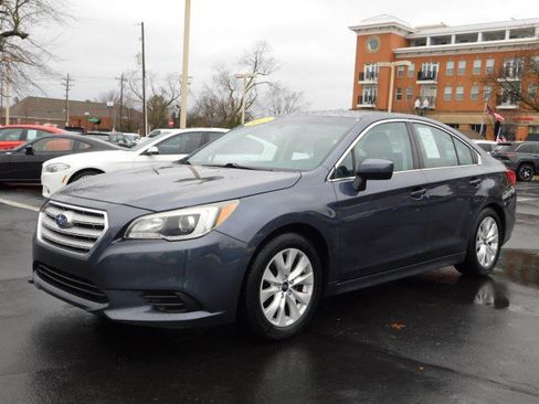 Used 2017 Subaru Legacy 2.5i Premium image 3