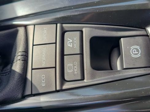 Used 2025 Toyota Camry SE w/ Multimedia Upgrade Package FWD image 36