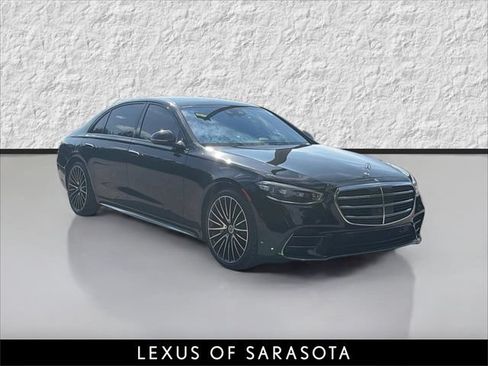 Used 2023 Mercedes-Benz S 580 4MATIC Sedan image 1