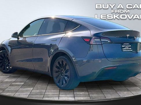 Used 2022 Tesla Model Y Long Range AWD/4WD image 2