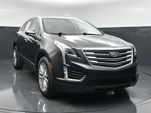 Used 2017 Cadillac XT5 Premium Luxury AWD/4WD image 1
