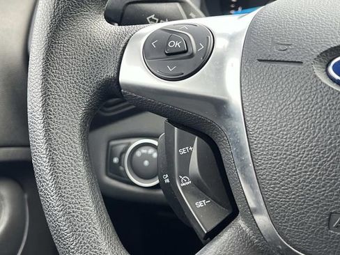 Used 2015 Ford Escape SE w/ SE Chrome Package image 29