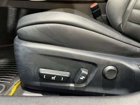 Used 2016 Lexus IS 200t RWD image 23