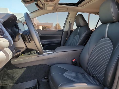 Used 2024 Toyota Camry SE w/ Audio Upgrade Package image 12